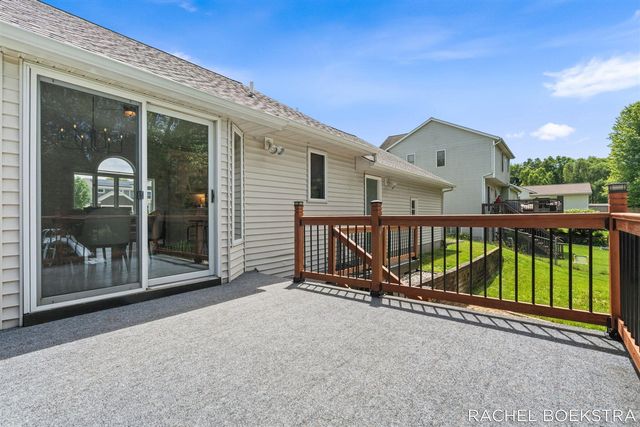 9271 Hessler Drive, Rockford, MI 49341