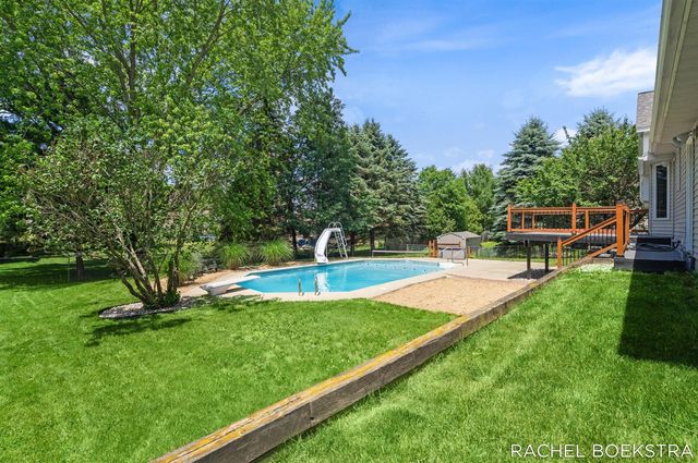 9271 Hessler Drive, Rockford, MI 49341