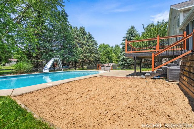 9271 Hessler Drive, Rockford, MI 49341