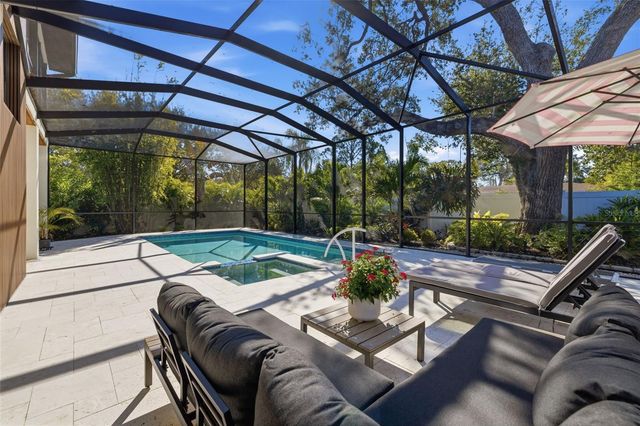 639 43RD AVENUE N, St Petersburg, FL 33701