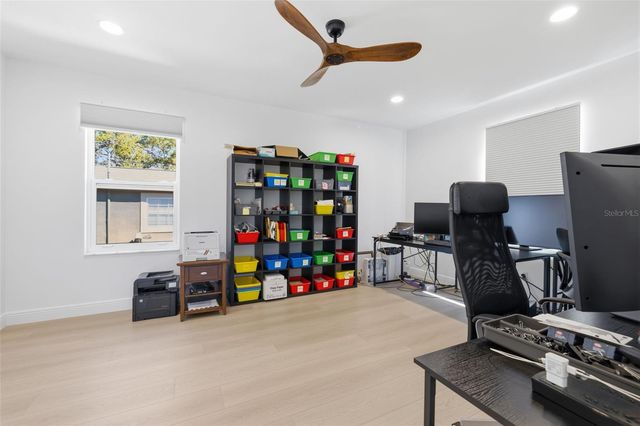 639 43RD AVENUE N, St Petersburg, FL 33701