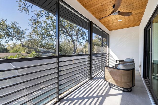 639 43RD AVENUE N, St Petersburg, FL 33701