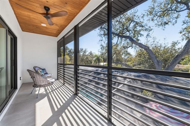 639 43RD AVENUE N, St Petersburg, FL 33701