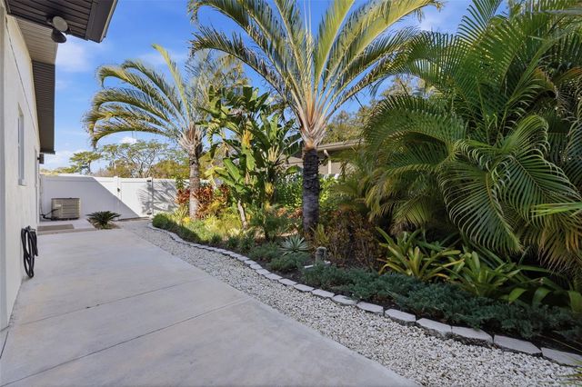 639 43RD AVENUE N, St Petersburg, FL 33701