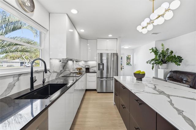 639 43RD AVENUE N, St Petersburg, FL 33701