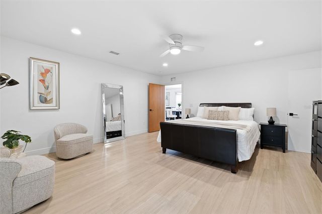 639 43RD AVENUE N, St Petersburg, FL 33701