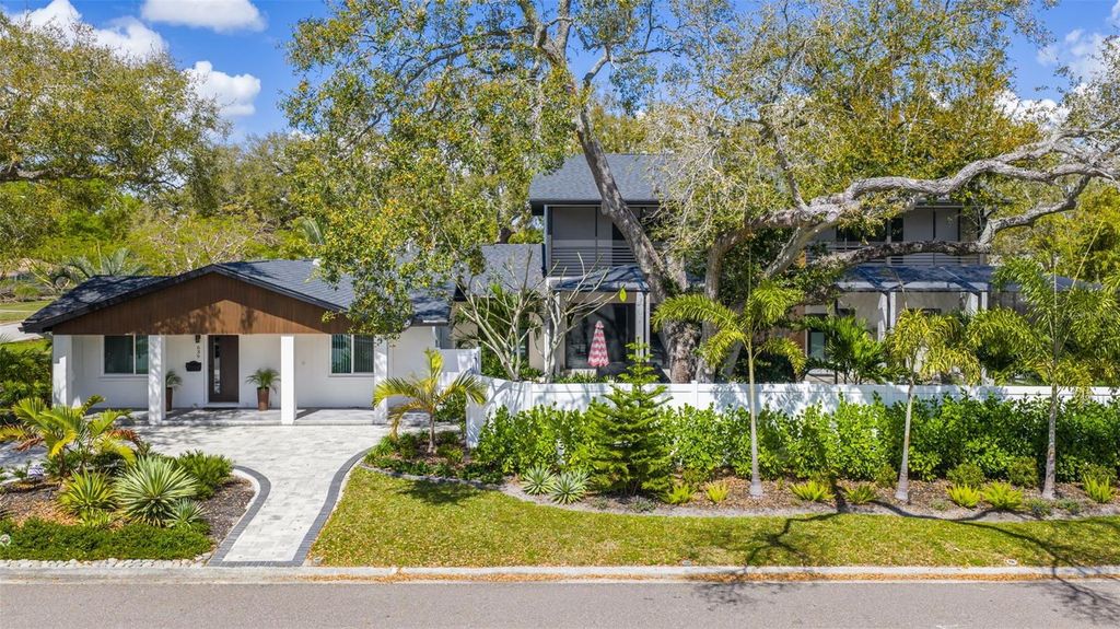 639 43RD AVENUE N, St Petersburg, FL 33701