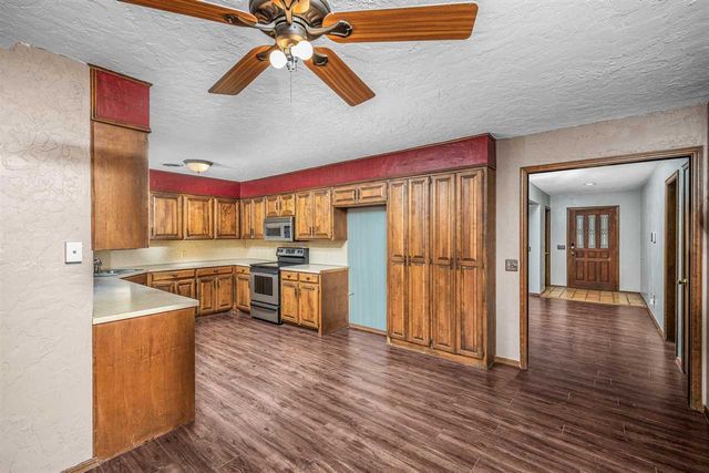 1415 Cindy St, Frederick, OK 73542