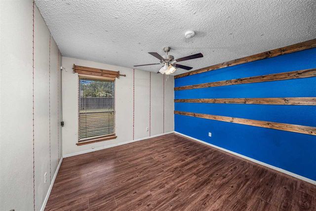 1415 Cindy St, Frederick, OK 73542