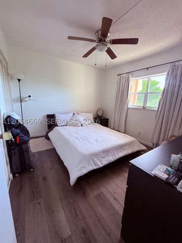 1055 Country Club Dr 402, Margate, FL 33063