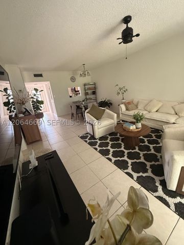 1055 Country Club Dr 402, Margate, FL 33063