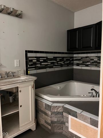 7535 E Troy Avenue, Indianapolis, IN 46239