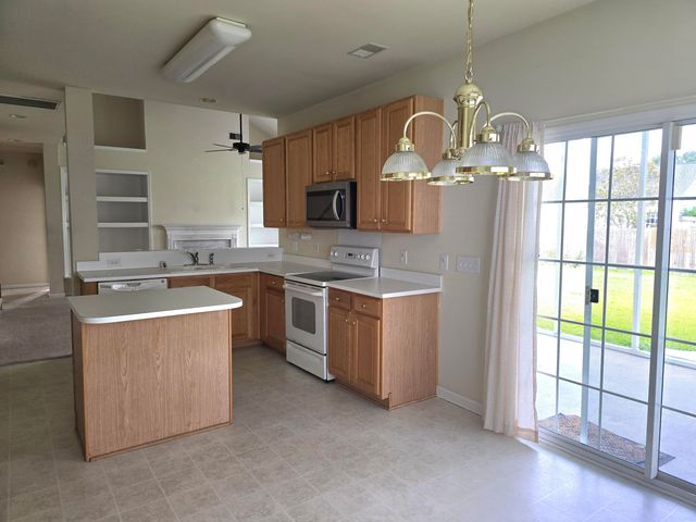 217 Summer Rain Court, Charleston, SC 29414