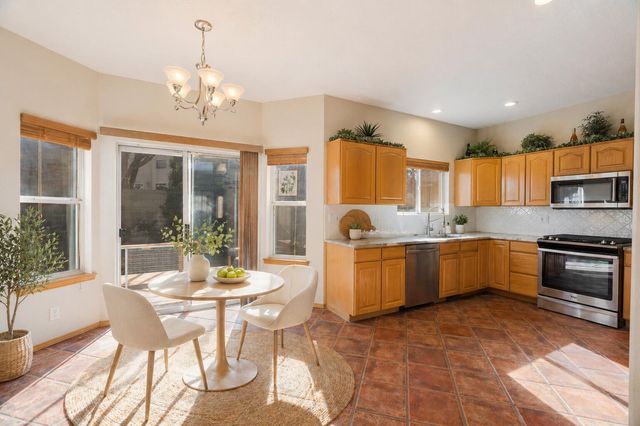4532 Chadwick Road NW, Albuquerque, NM 87120