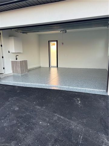 2594 43rd AVE NE, Naples, FL 34120