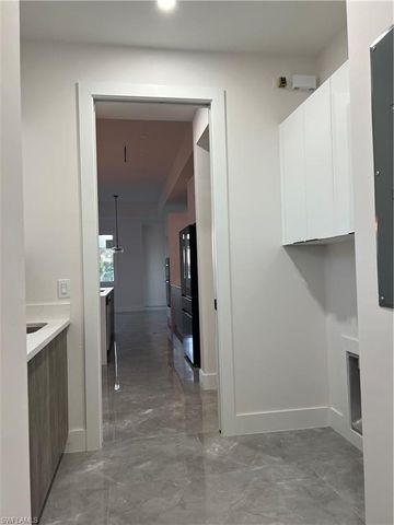 2594 43rd AVE NE, Naples, FL 34120