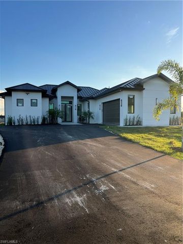 2594 43rd AVE NE, Naples, FL 34120