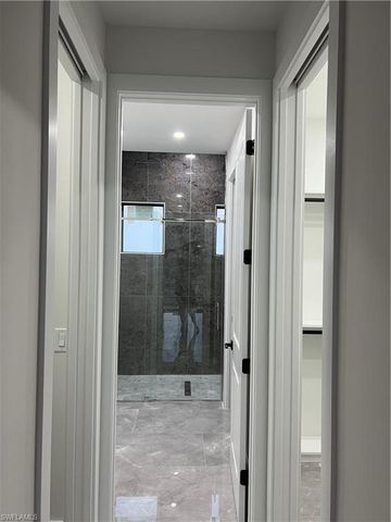 2594 43rd AVE NE, Naples, FL 34120