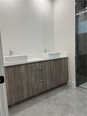 2594 43rd AVE NE, Naples, FL 34120