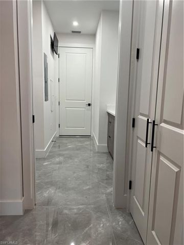 2594 43rd AVE NE, Naples, FL 34120