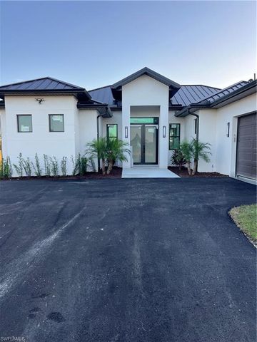 2594 43rd AVE NE, Naples, FL 34120