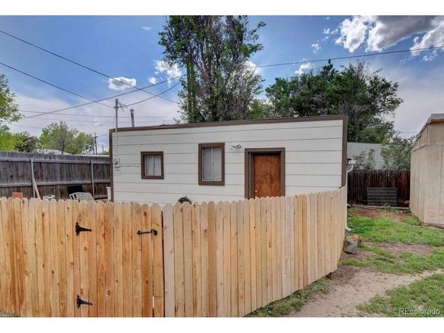 105 S Newland St, Lakewood, CO 80226