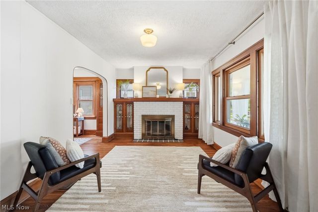 2219 Carabel Avenue, Lakewood, OH 44107