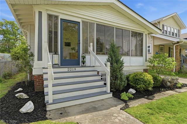 2219 Carabel Avenue, Lakewood, OH 44107