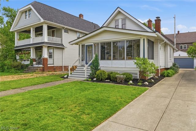 2219 Carabel Avenue, Lakewood, OH 44107