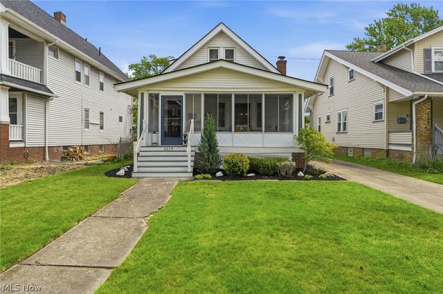 2219 Carabel Avenue, Lakewood, OH 44107