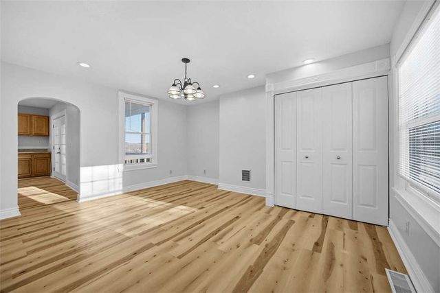 300 Western Ave, Oakdale, PA 15071