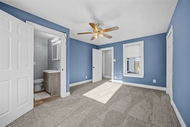 300 Western Ave, Oakdale, PA 15071