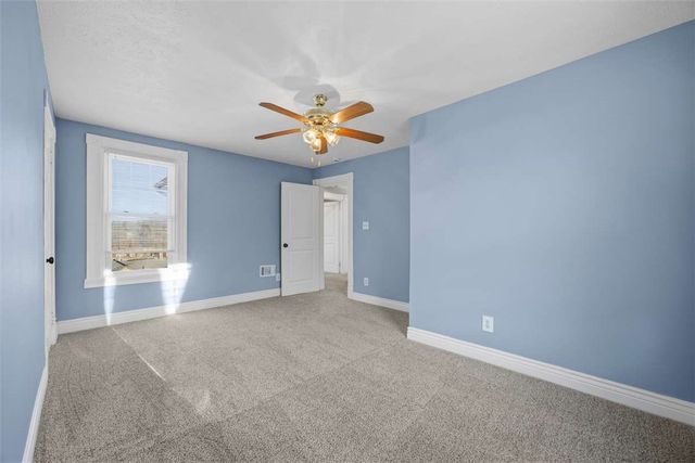 300 Western Ave, Oakdale, PA 15071