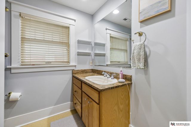1619 B Street, Lincoln, NE 68502