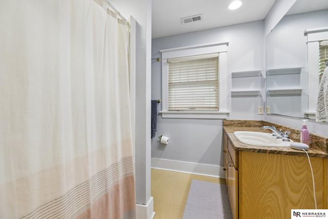 1619 B Street, Lincoln, NE 68502