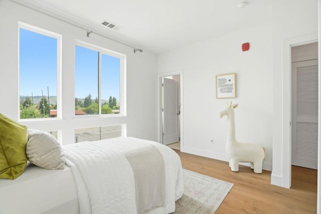 39185 State Street, Fremont, CA 94538