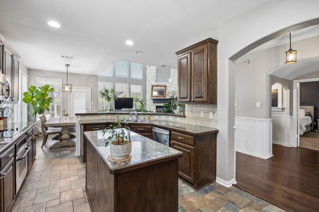 750 Peco Street, Lantana, TX 76226