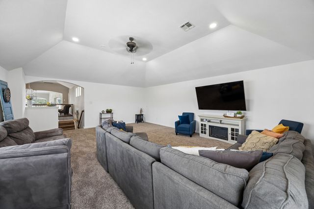750 Peco Street, Lantana, TX 76226