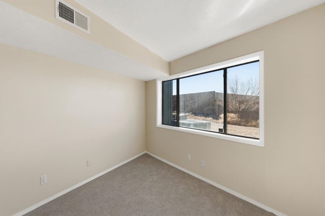 720 Tramway Lane NE UNIT 24, Albuquerque, NM 87122