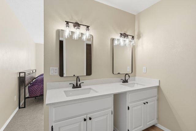 720 Tramway Lane NE UNIT 24, Albuquerque, NM 87122