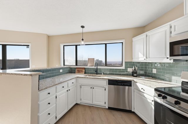 720 Tramway Lane NE UNIT 24, Albuquerque, NM 87122