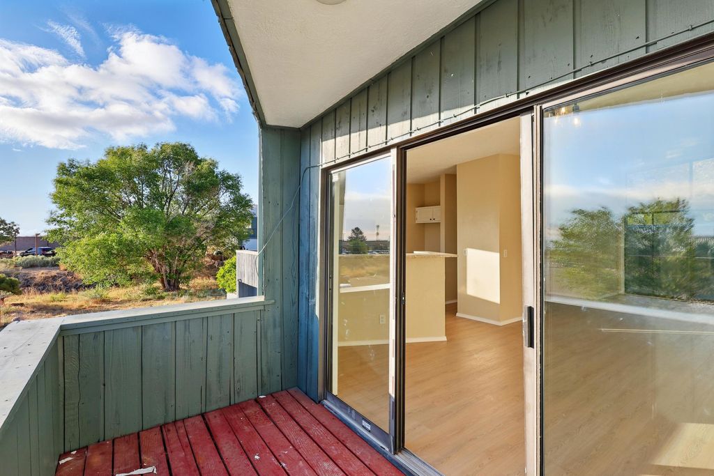 Image 24 of property listing at 720 Tramway Lane NE UNIT 24, Albuquerque, NM 87122