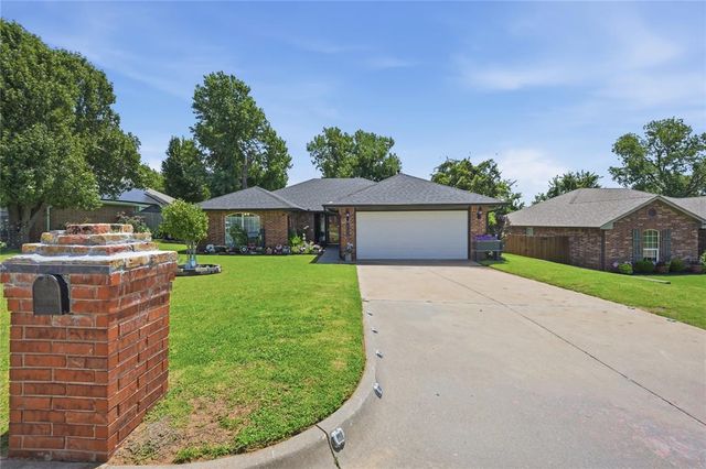 2046 Huntington Road, Oklahoma City, OK 73130