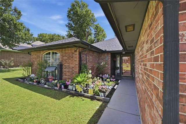 2046 Huntington Road, Oklahoma City, OK 73130
