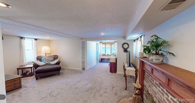 3971 S Shore Drive, Lapeer, MI 48446