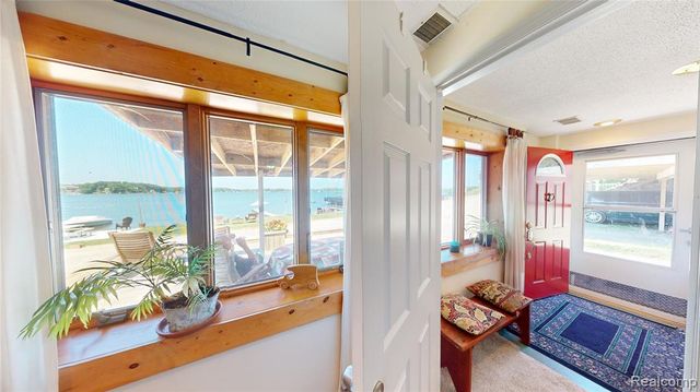 3971 S Shore Drive, Lapeer, MI 48446