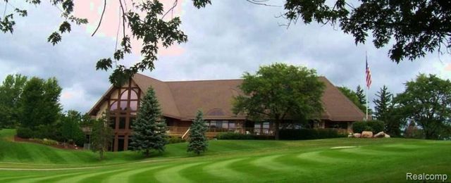 3971 S Shore Drive, Lapeer, MI 48446