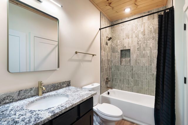 1222 Reedmont Way, Sevierville, TN 37876