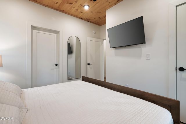 1222 Reedmont Way, Sevierville, TN 37876