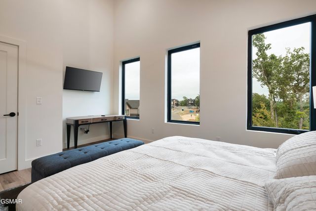 1222 Reedmont Way, Sevierville, TN 37876